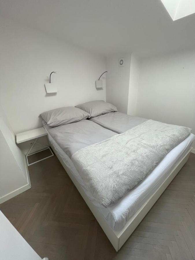 Sasiad Syrenki - Old Town Apartment Варшава Экстерьер фото
